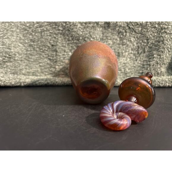 Stunning Glass Bottle with Shell Stopper Beachy Beautifulness - Picture 9 of 16